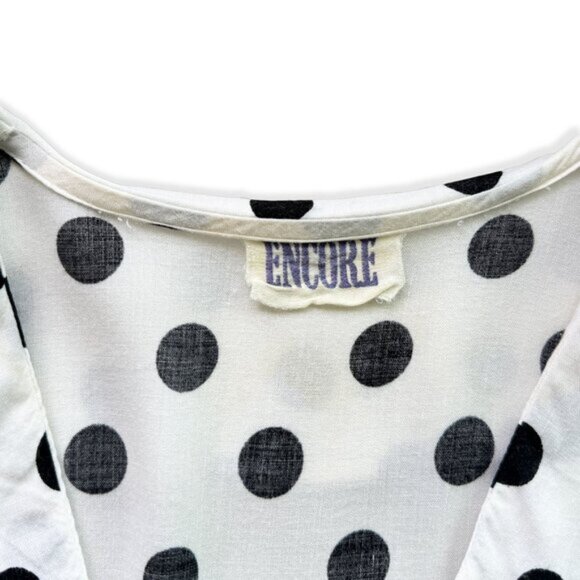 ***SOLD*** Vintage 70s Polka Dot Blouse - White & Black, Short Sleeve Button-Up - Picture 5 of 5